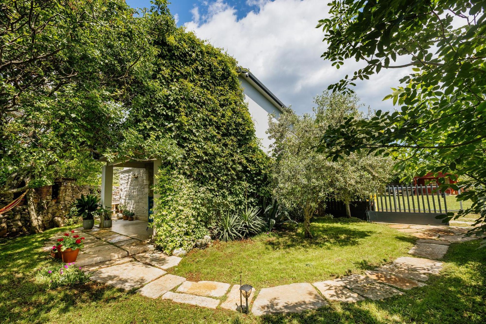 Peroj'S Green Oasis - Holiday Home Eksteriør bilde